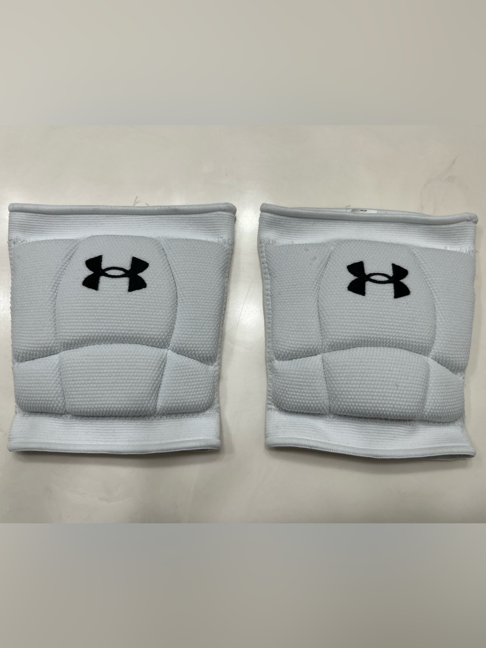 Under Armour knee pads